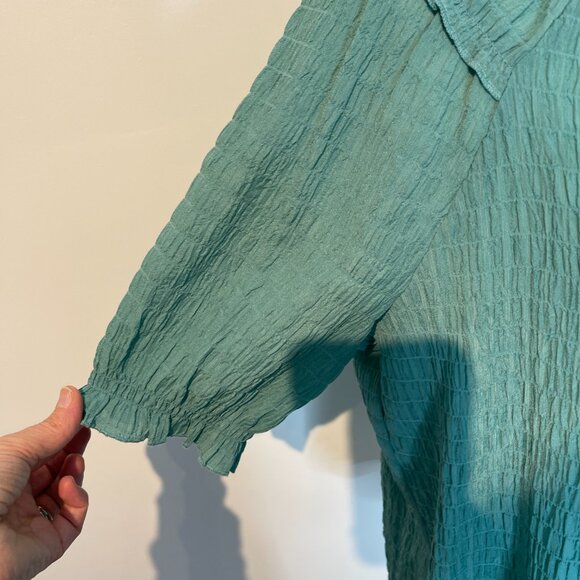 Olivia & Martin Green Short Sleeve Blouse size Large - Picture 4 of 5